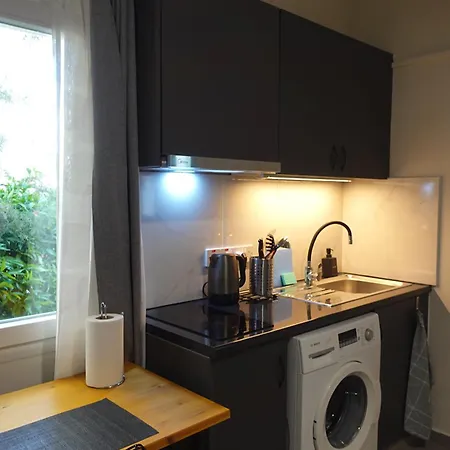 Under The Palms Πανσιόν 3*