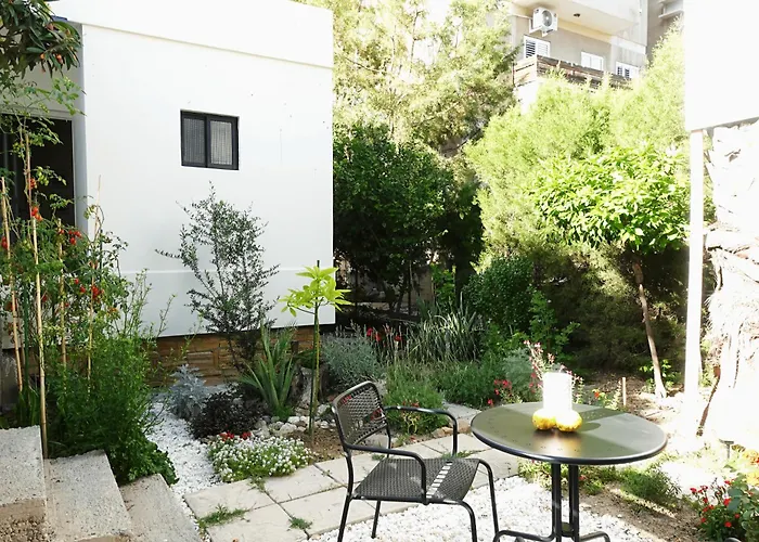 Under The Palms Гостевой дом 3*